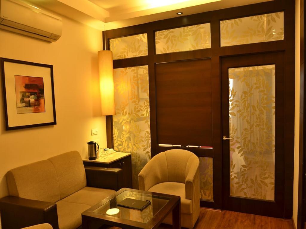 Surya Royal Hotel Kota  Esterno foto