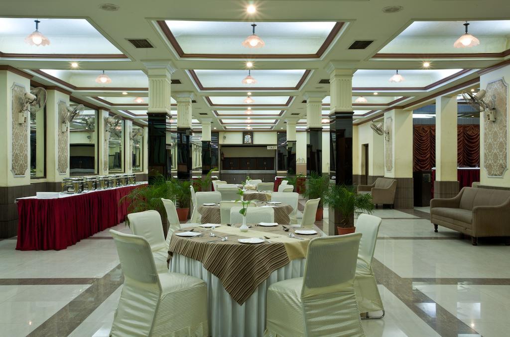 Surya Royal Hotel Kota  Esterno foto