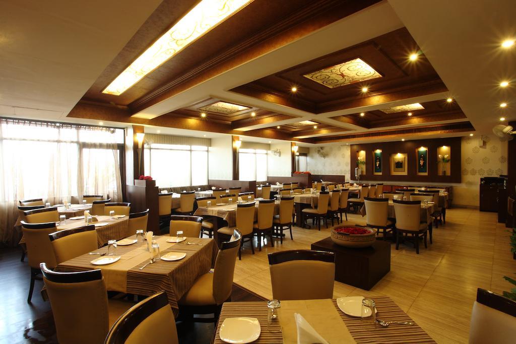 Surya Royal Hotel Kota  Esterno foto